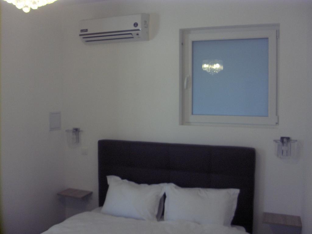 Hotel Vitan273 Bukares Bagian luar foto